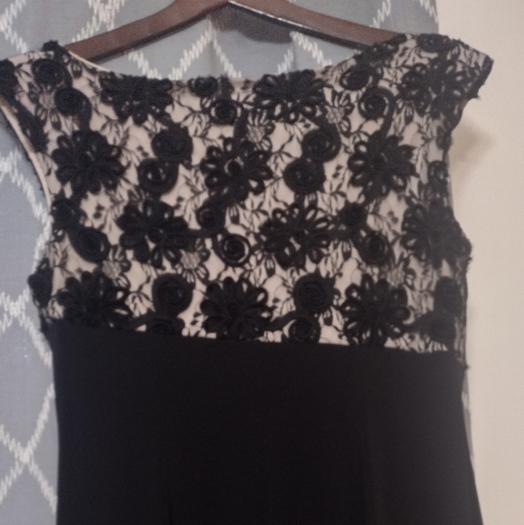Elegant Sleeveless Black and Cream Floral Maxi Gown. Ruched Asymmetrical bodice. - Picture 1 of 5